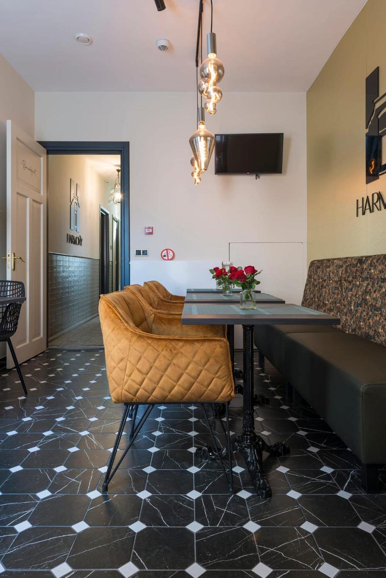 טילבורג Petite Room With Wifi, Ac, And Shared Kitchen מראה חיצוני תמונה