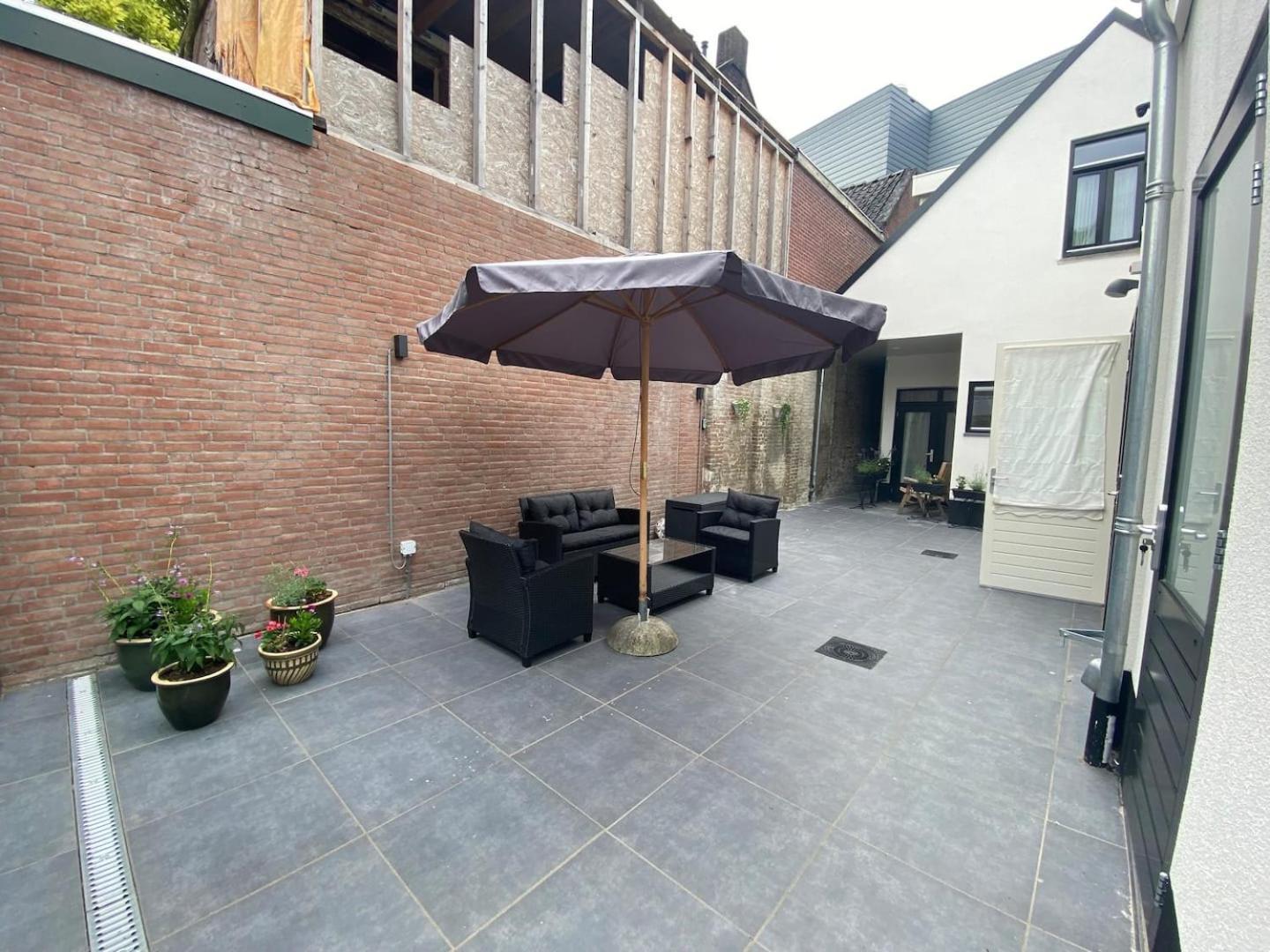 טילבורג Petite Room With Wifi, Ac, And Shared Kitchen מראה חיצוני תמונה