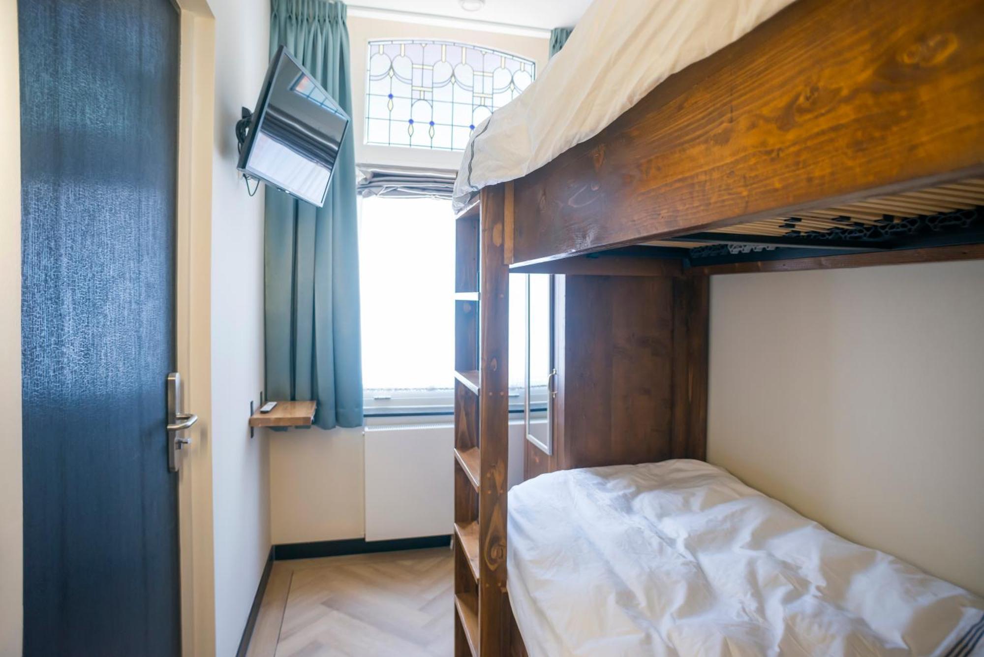טילבורג Petite Room With Wifi, Ac, And Shared Kitchen מראה חיצוני תמונה